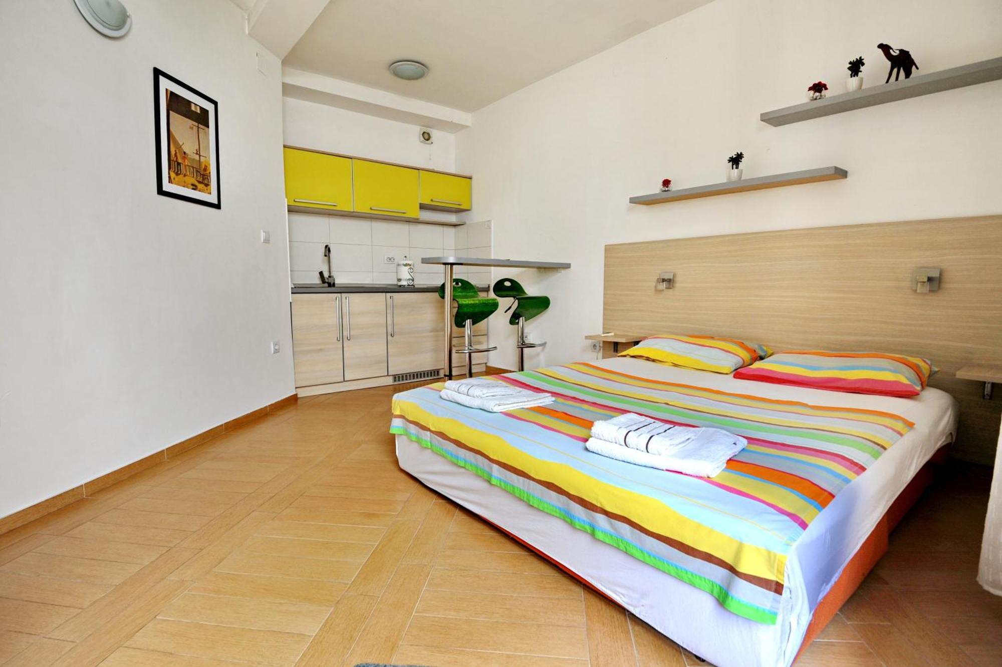 Apartments Kriva Ulica Kotor Pokoj fotografie
