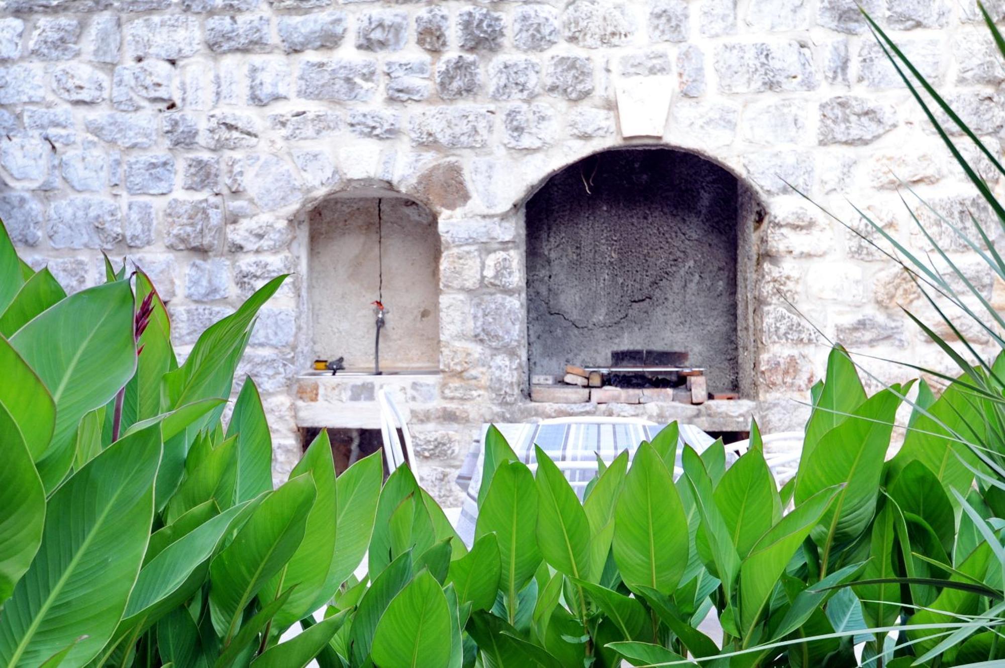 Apartments Kriva Ulica Kotor Pokoj fotografie